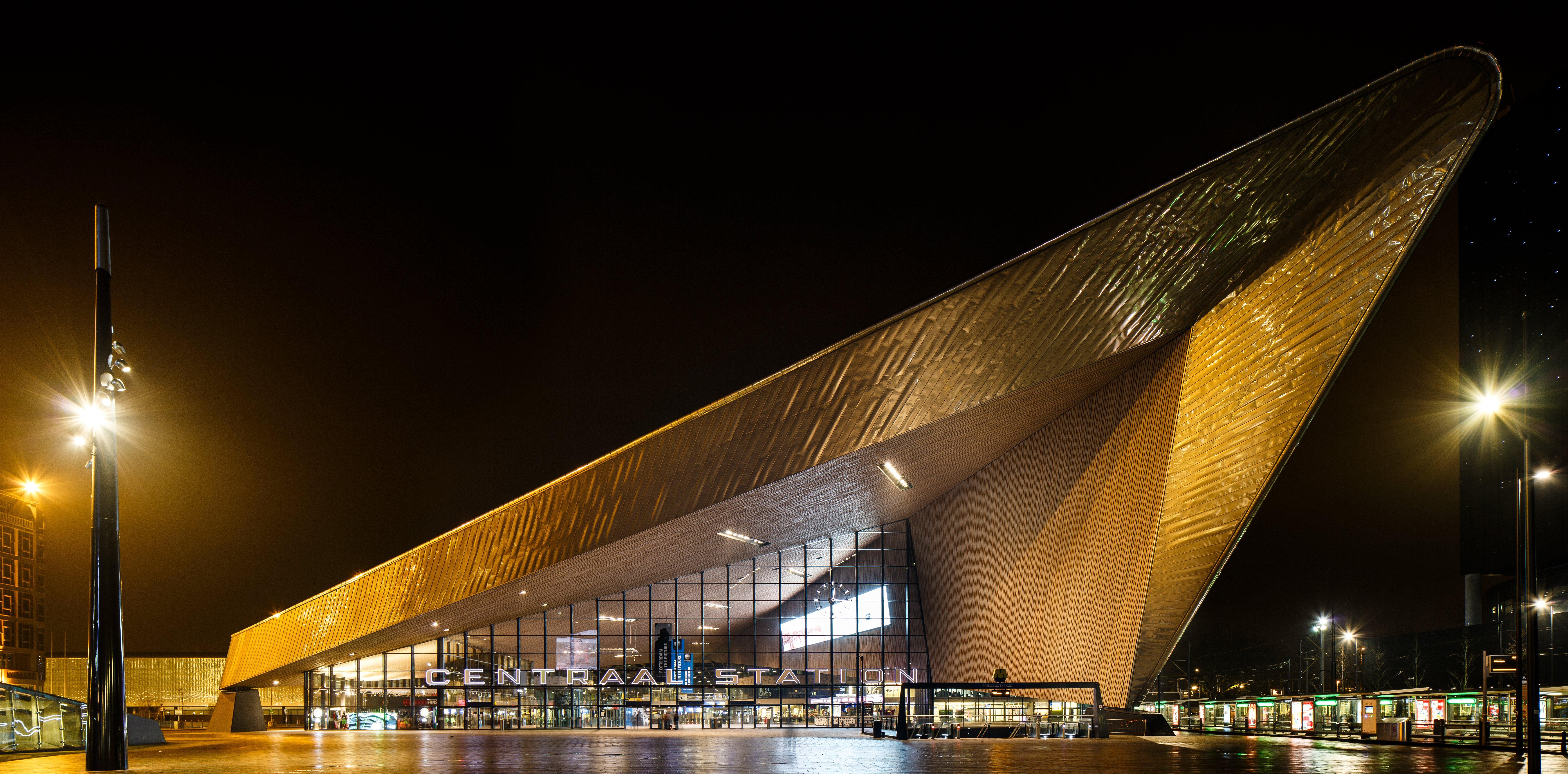 Holiday Inn Express Rotterdam - Central Station By Ihg Exterior photo