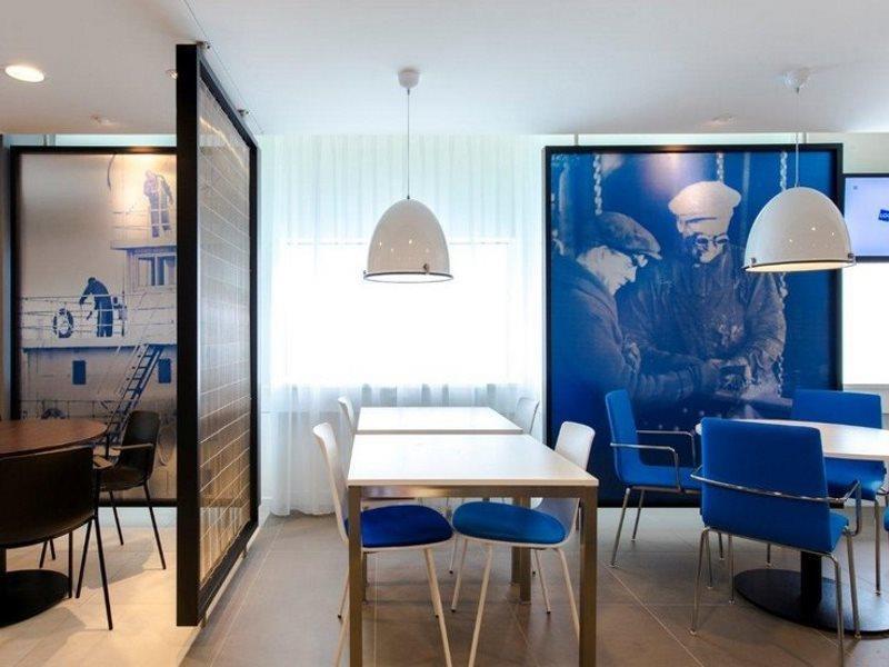 Holiday Inn Express Rotterdam - Central Station By Ihg Exterior photo