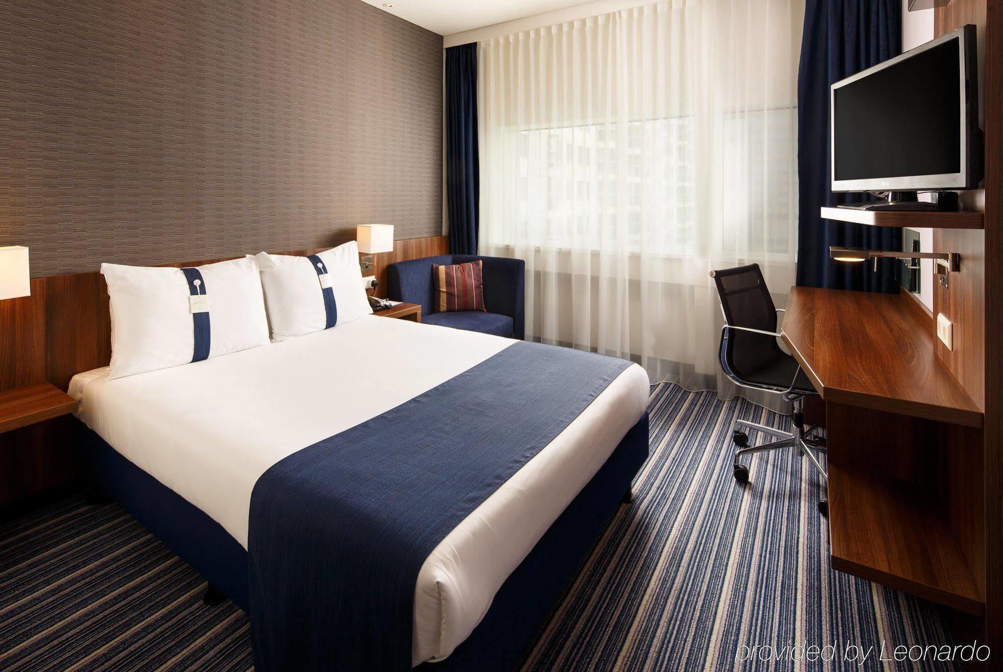 Holiday Inn Express Rotterdam - Central Station By Ihg Exterior photo